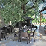 Meşe Otel Kemer