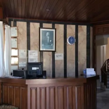 Meşe Otel
